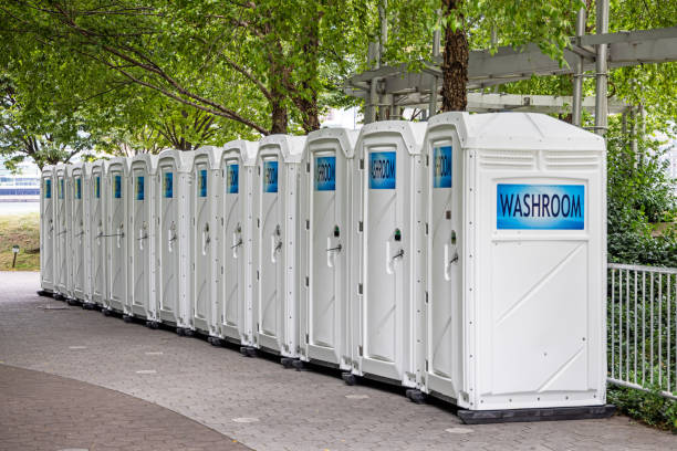 Best Construction site porta potty rental  in Washburn, ND